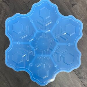 Blue Snowflake plastic storage container